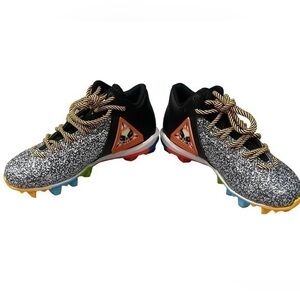 NEW Adidas Unisex-Child JAD67 Football Shoes, size 5 Y